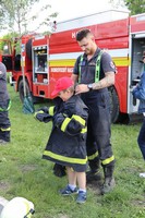 Deň s hasičmi a policajtami.Obrázok 210