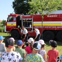 Deň detí s hasičmiObrázok 10