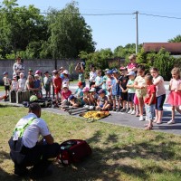 Deň detí s hasičmiObrázok 14