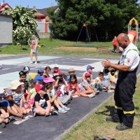 Deň detí s hasičmiObrázok 43