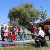 Deň detí s hasičmiObrázok 66