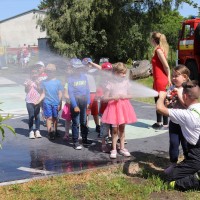Deň detí s hasičmiObrázok 80