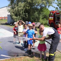Deň detí s hasičmiObrázok 82