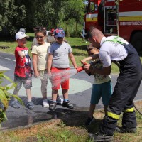 Deň detí s hasičmiObrázok 84